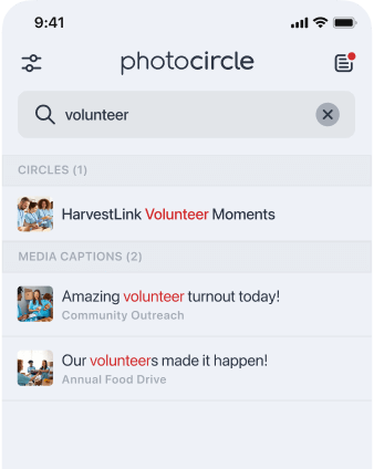 PhotoCircle search interface showing filtered photo results.
